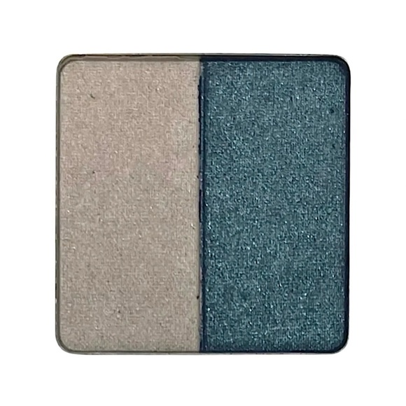 Victoria’s Secret Secret Spot Eyeshadow Duo - Picture 1 of 1